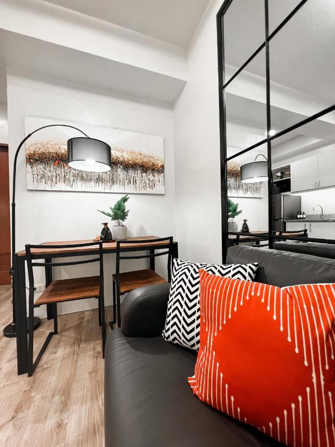 Azra Bacolod At Mesavirre Garden Residences Exterior photo